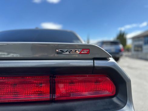 Used 2012 Dodge Challenger SRT8 RWD image 18