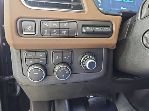 Certified 2023 Chevrolet Tahoe High Country AWD/4WD image 33