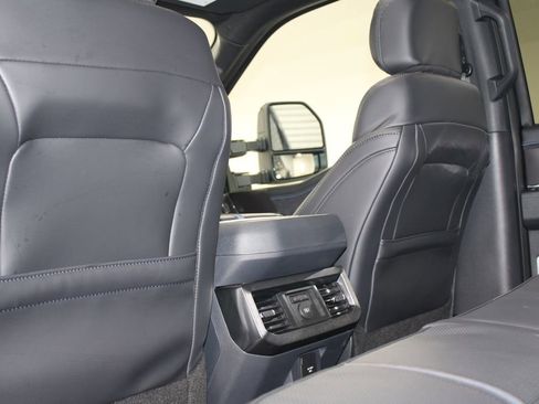 New 2026 Ford F350 4x4 Crew Cab DRW Super Duty image 29