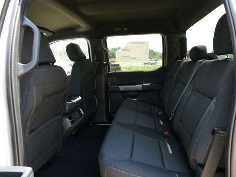 New 2026 Ford F150 XLT w/ XLT Black Appearance Package AWD/4WD image 13