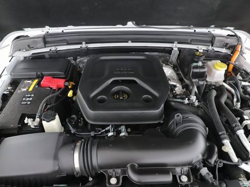 Used 2025 Jeep Wrangler Unlimited Sport S 4xe image 15