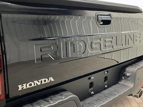 New 2026 Honda Ridgeline Black Edition image 6