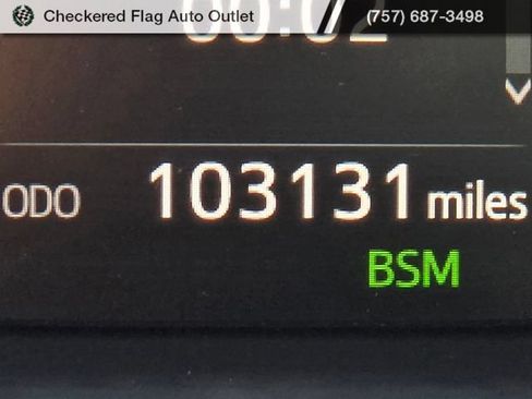 Used 2018 Toyota RAV4 XLE FWD image 26