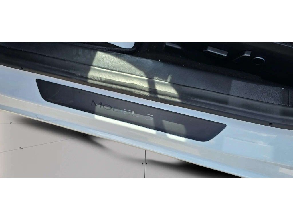 Used 2022 Tesla Model 3 Performance AWD/4WD image 32