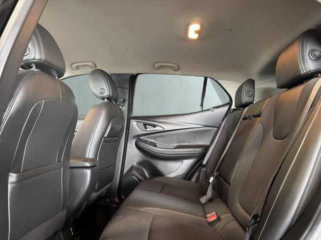 Used 2020 Buick Encore GX Select w/ Sport Touring Package FWD image 11