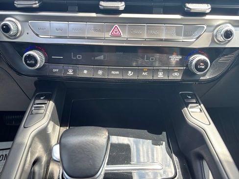 Used 2023 Kia Telluride S FWD image 22