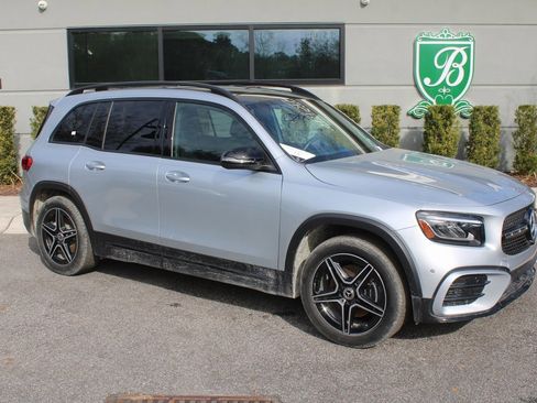 Certified 2025 Mercedes-Benz GLB 250 image 2