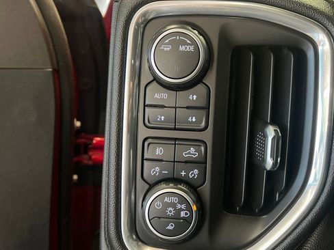 Used 2021 Chevrolet Silverado 1500 LTZ w/ Technology Package AWD/4WD image 36