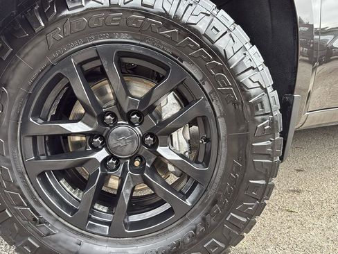 Used 2021 Chevrolet Silverado 1500 RST image 7