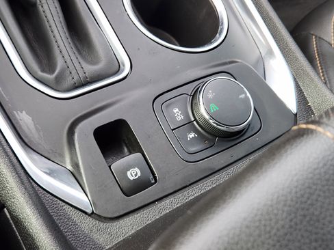 Used 2019 Chevrolet Traverse Premier w/ Driver Confidence II Package image 24