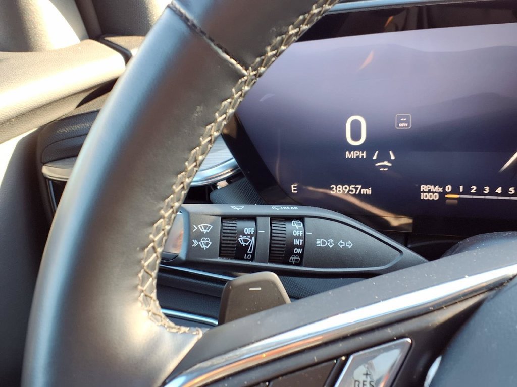 Used 2025 Buick Enclave Preferred FWD image 21
