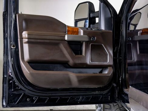 Used 2022 Ford F350 King Ranch image 33