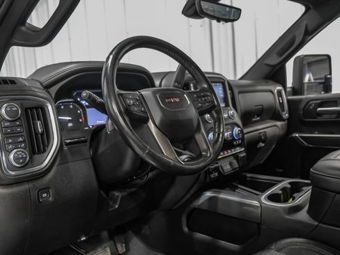 Used 2020 GMC Sierra 2500 AT4 w/ AT4 Premium Package image 15