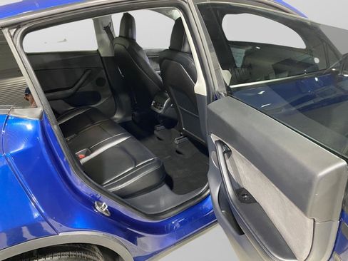 Used 2020 Tesla Model Y Long Range AWD/4WD image 24