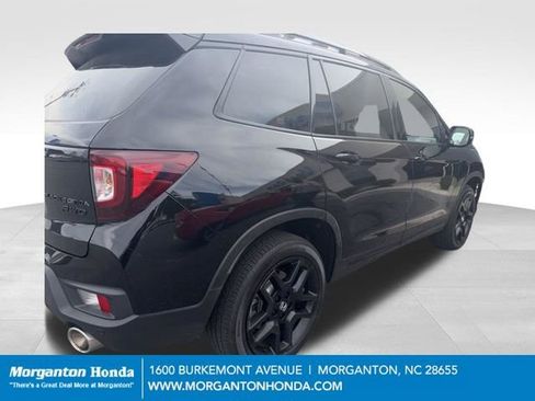 Used 2025 Honda Passport Black Edition image 16