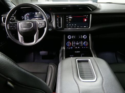 Used 2023 GMC Yukon Denali AWD/4WD image 25