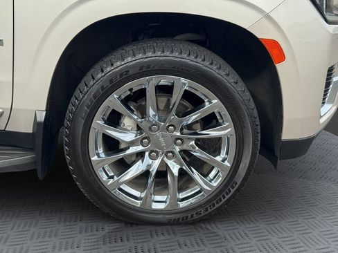 Used 2024 GMC Yukon XL Denali image 29