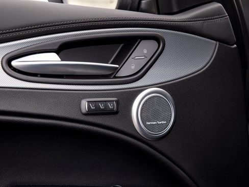 New 2025 Alfa Romeo Stelvio Sprint image 25