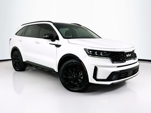 Used 2023 Kia Sorento SX FWD image 2
