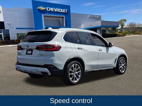 Used 2022 BMW X5 xDrive40i w/ Premium Package AWD/4WD image 27