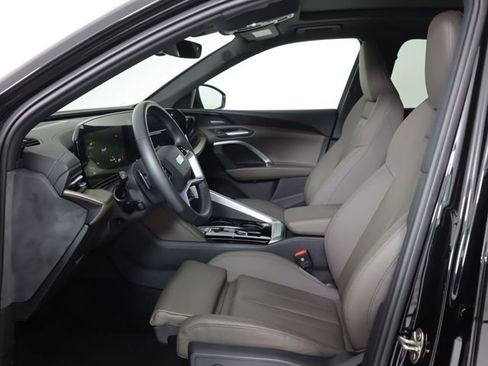 Certified 2025 Audi Q5 Premium Plus w/ Premium Plus AWD/4WD image 12