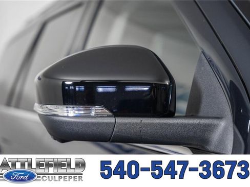 New 2025 Ford Expedition Active image 20