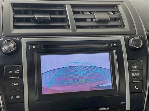Used 2014 Toyota Camry SE image 14