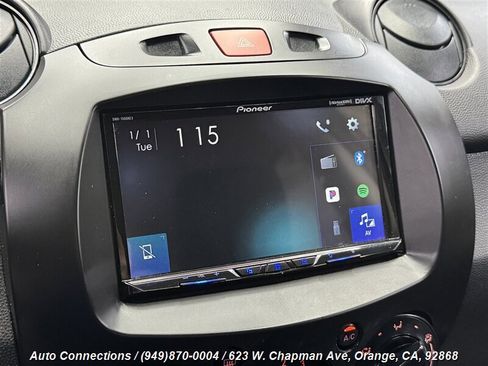 Used 2011 MAZDA MAZDA2 Sport image 17