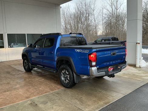 Used 2018 Toyota Tacoma TRD Off-Road image 20