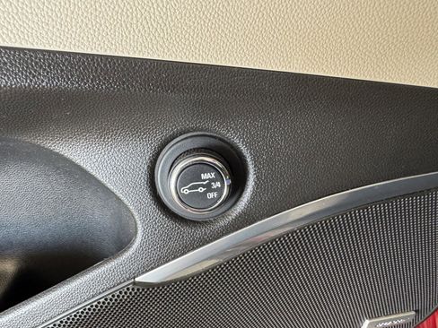 Used 2021 Buick Enclave Essence w/ Sound and Sites Package image 25