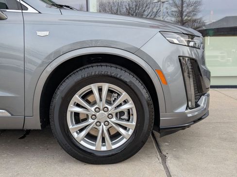 Used 2022 Cadillac XT6 Luxury image 11