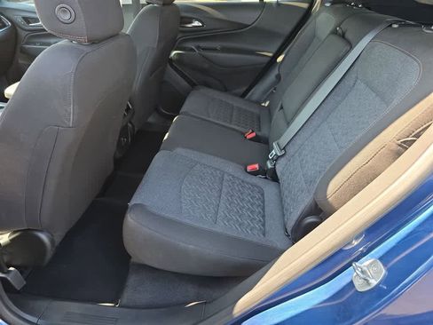 Used 2023 Chevrolet Equinox LT AWD/4WD image 16