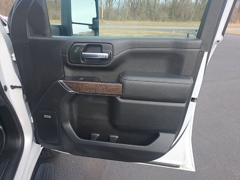 Used 2020 GMC Sierra 2500 Denali w/ Denali Ultimate Package image 34
