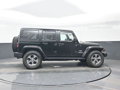 Used 2016 Jeep Wrangler Unlimited Sahara w/ Max Tow Package image 7