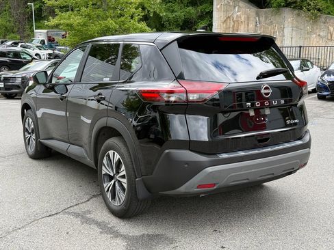 Used 2023 Nissan Rogue SV AWD/4WD image 4