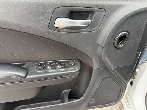 Used 2022 Dodge Charger SXT w/ Blacktop Package image 10