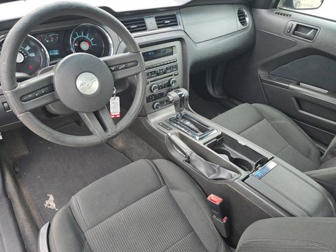 Used 2010 Ford Mustang Coupe image 8