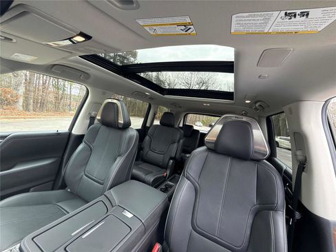 Certified 2025 INFINITI QX80 Sensory image 24