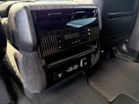 Used 2024 Jeep Wagoneer L Series II w/ Flexible Seating Group image 21