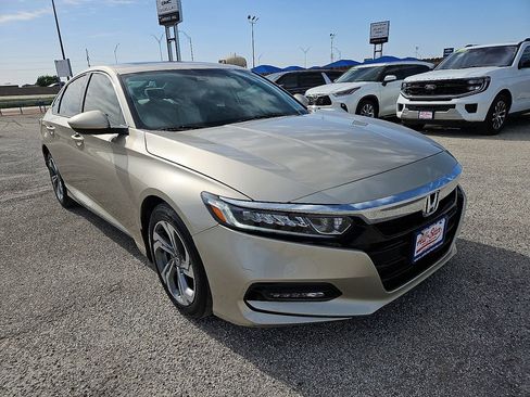 Used 2019 Honda Accord EX image 11