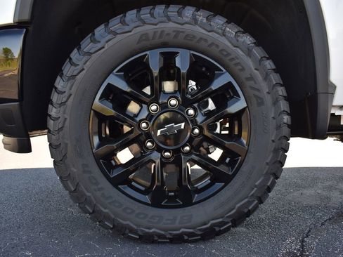 New 2026 Chevrolet Silverado 2500 LT w/ Trail Boss Package AWD/4WD image 16