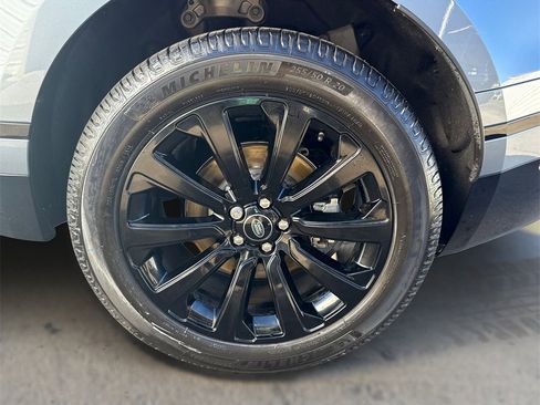 Used 2021 Land Rover Range Rover Velar R-Dynamic S image 14