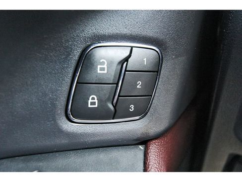 Certified 2022 Ford Expedition Max Limited RWD image 21