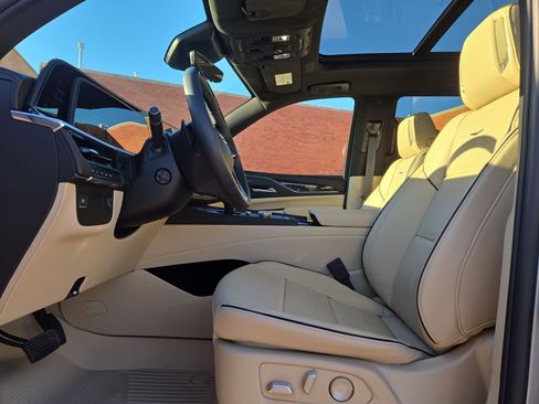 Used 2024 Cadillac Escalade Premium Luxury w/ LPO, Floor Liner Package image 16