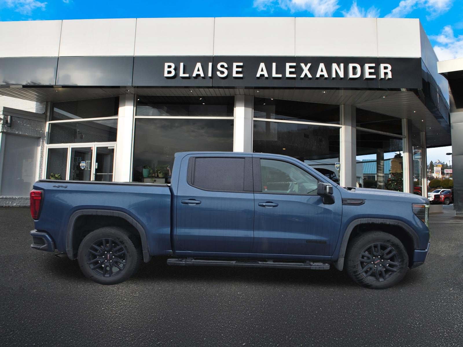 Used 2026 GMC Sierra 1500 Elevation w/ Elevation Premium Package AWD/4WD image 2