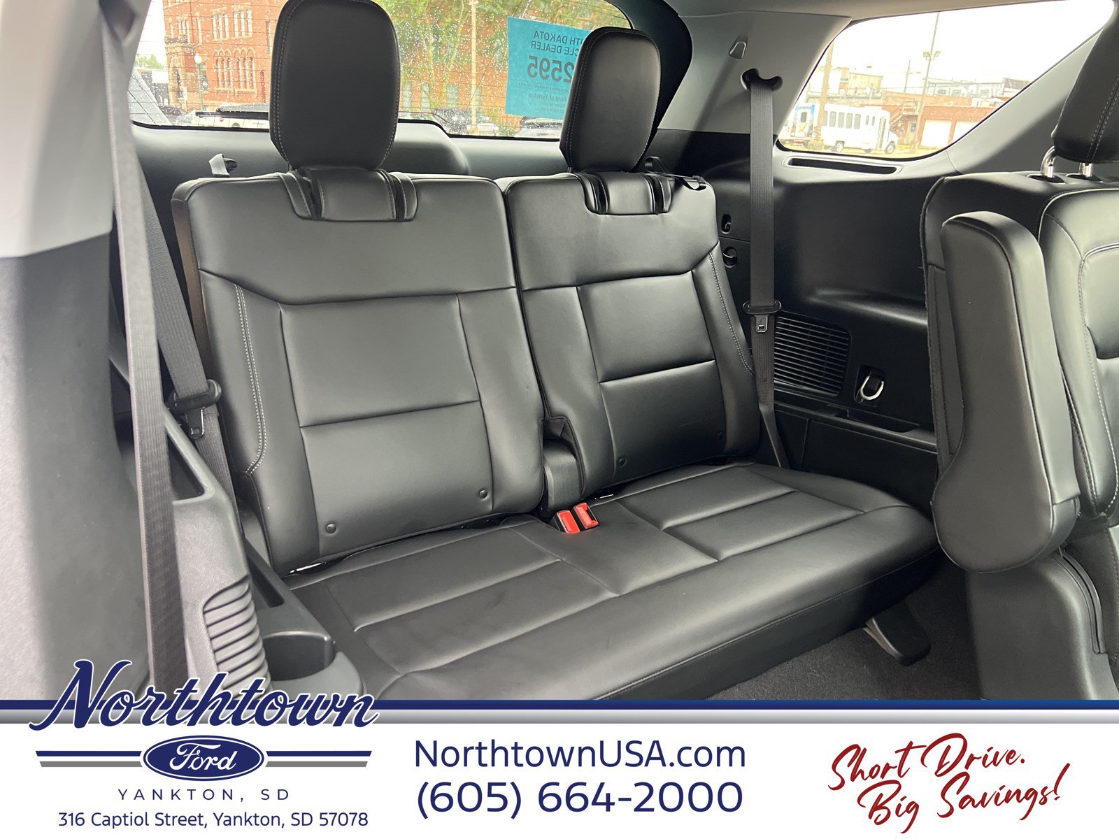 Used 2024 Ford Explorer XLT w/ Equipment Group 202A AWD/4WD image 26