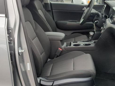 Used 2022 Kia Sportage LX image 23
