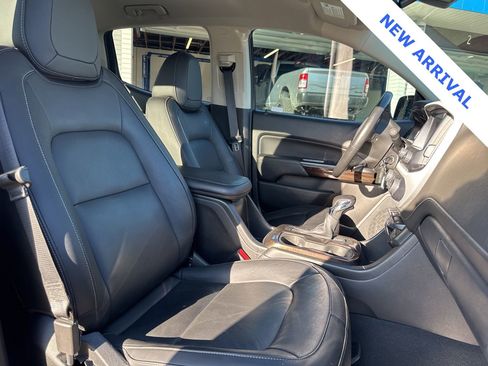 Used 2022 GMC Canyon Elevation w/ Elevation Premium Package image 9