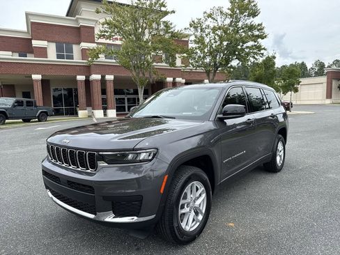 New 2025 Jeep Grand Cherokee L Laredo w/ Luxury Tech Group I image 7