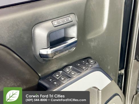 Used 2018 Chevrolet Silverado 1500 LTZ AWD/4WD image 12